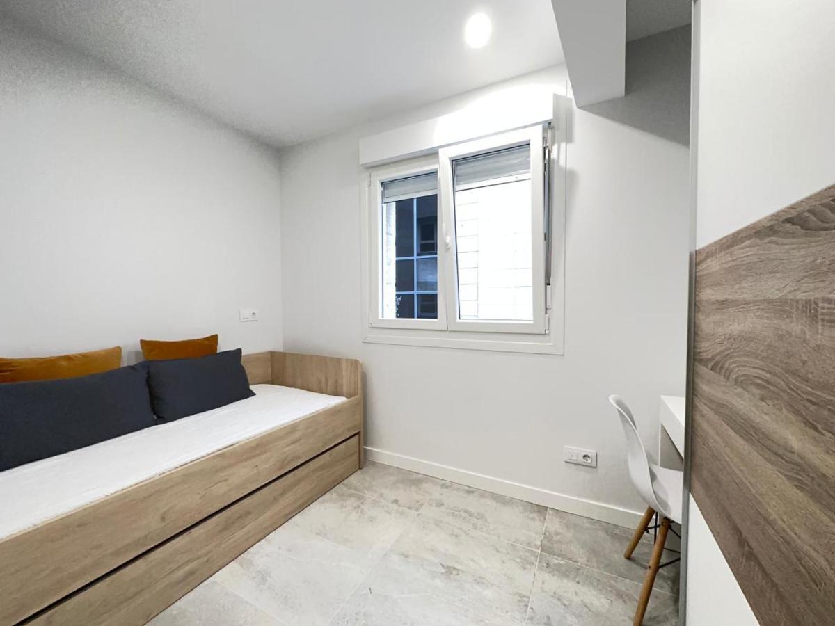 2 Piso 2 Habitaciones Centro Al Lado De Principe 2 - Homeygalicia Vigo Esterno foto